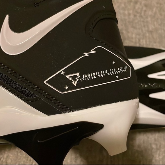 Nike Alpha FOOTBALL 🏈 cleats size 9 NEW - Picture 4 of 6